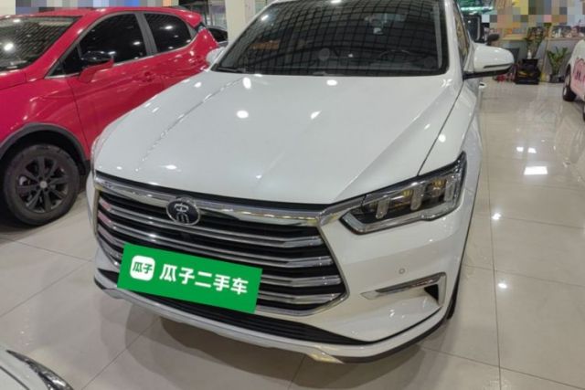 Ojetý BYD Song Pro New Energy 2019 DM 1.5T Four-Wheel Drive Performance Edition Deluxe Model