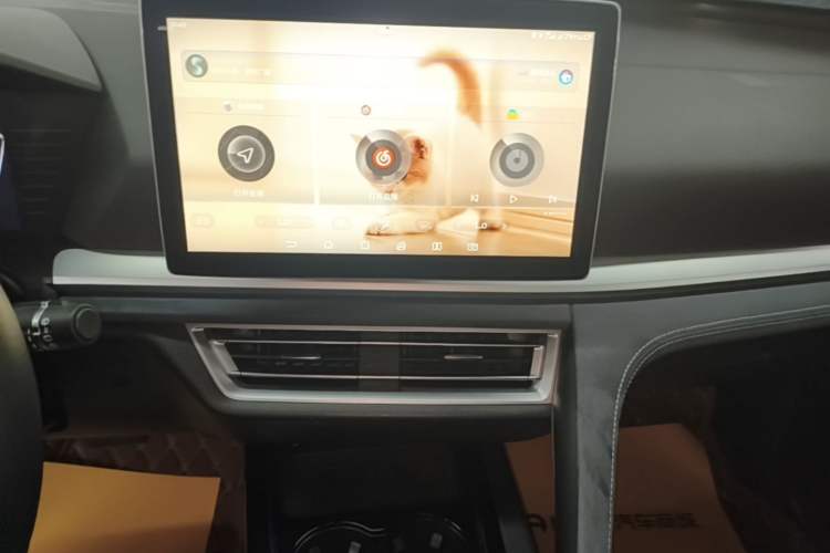 Used BYD Song Pro New Energy 2019 DM 1.5T Four-Wheel Drive Performance Edition Deluxe Model Audio And AC Panel