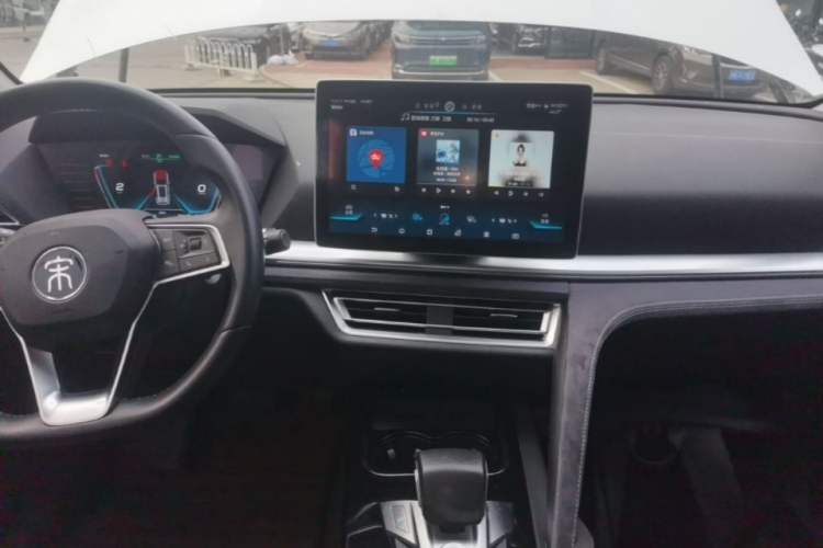 Used BYD Song Pro New Energy 2019 EV High-Power Long-Range Flagship Model Audio And AC Panel