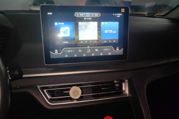 Used BYD Song Pro New Energy 2019 DM 1.5T Four-Wheel Drive Performance Edition Deluxe Model Audio And AC Panel