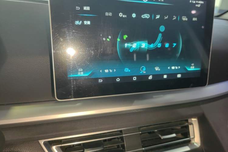 Used BYD Song Pro New Energy 2019 DM 1.5T Four-Wheel Drive Performance Edition Deluxe Model Audio And AC Panel