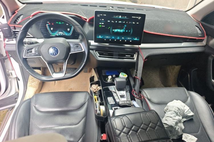 Used BYD Song Pro New Energy 2019 DM 1.5T Four-Wheel Drive Performance Edition Flagship Model Center Console