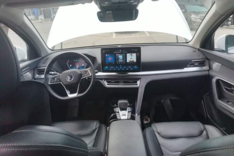 Used BYD Song Pro New Energy 2019 EV High-Power Long-Range Flagship Model Center Console
