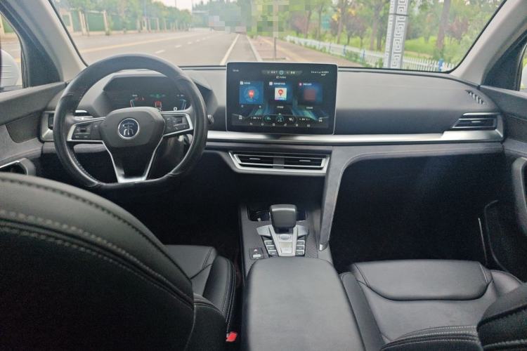 Used BYD Song Pro New Energy 2019 DM 1.5T Four-Wheel Drive Performance Edition Deluxe Model Center Console