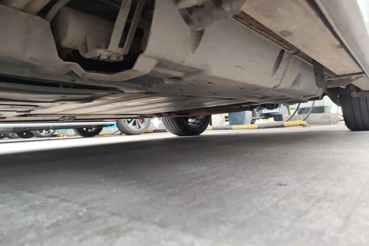 Used BYD Song Pro New Energy 2019 DM 1.5T Four-Wheel Drive Performance Edition Deluxe Model Chassis Front Left