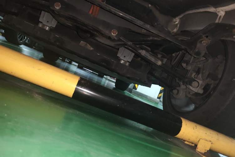 Used BYD Song Pro New Energy 2019 EV High-Power Long-Range Flagship Model Chassis Rear