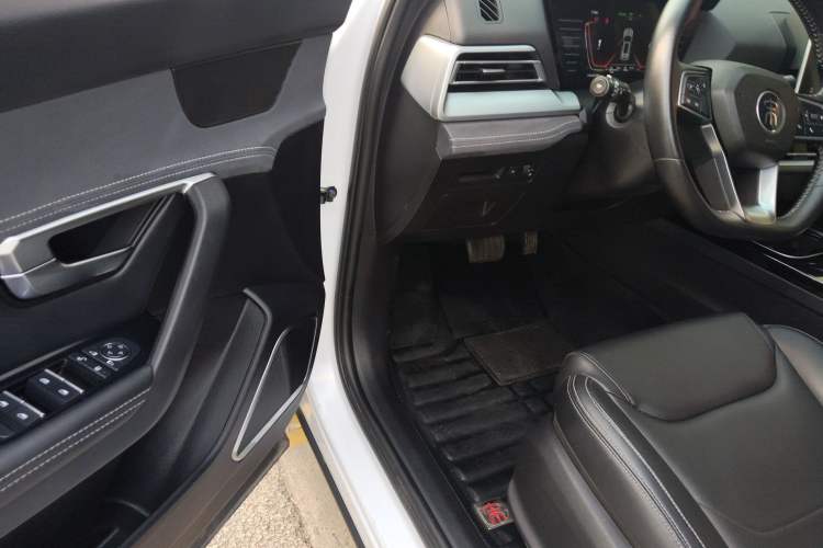 Used BYD Song Pro New Energy 2019 DM 1.5T Four-Wheel Drive Performance Edition Deluxe Model Driver Seat