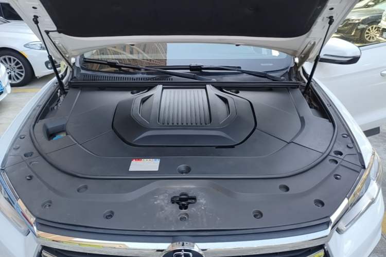 Used BYD Song Pro New Energy 2019 DM 1.5T Four-Wheel Drive Performance Edition Deluxe Model Engine Bay