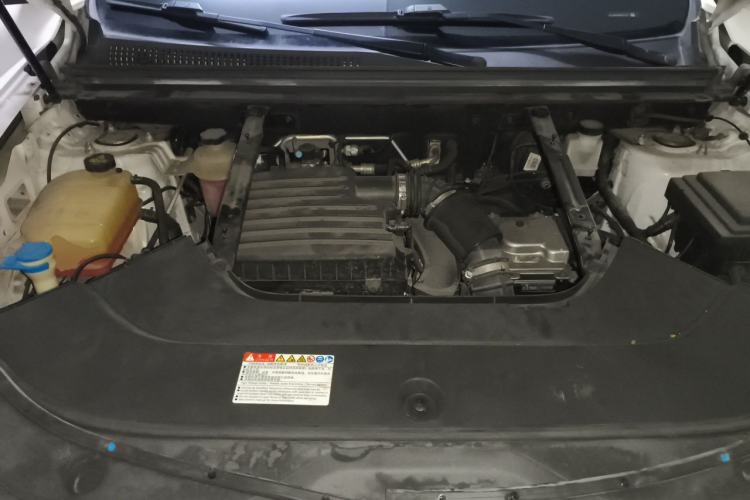 Used BYD Song Pro New Energy 2019 DM 1.5T Four-Wheel Drive Performance Edition Comfort Model Engine Bay