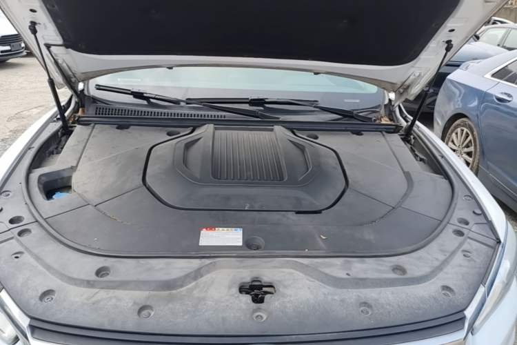 Used BYD Song Pro New Energy 2019 DM 1.5T Four-Wheel Drive Performance Edition Flagship Model Engine Bay