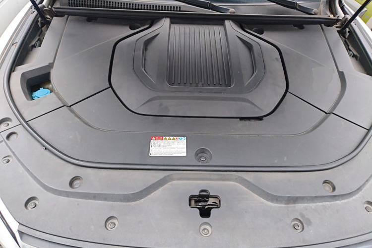 Used BYD Song Pro New Energy 2019 DM 1.5T Four-Wheel Drive Performance Edition Flagship Model Engine Bay
