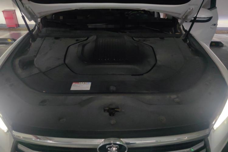 Used BYD Song Pro New Energy 2019 DM 1.5T Four-Wheel Drive Performance Edition Deluxe Model Engine Bay