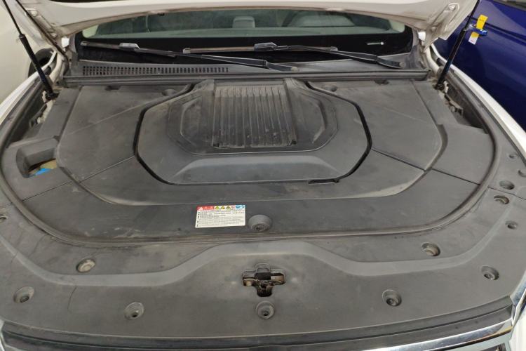 Used BYD Song Pro New Energy 2019 DM 1.5T Four-Wheel Drive Performance Edition Deluxe Model Engine Bay