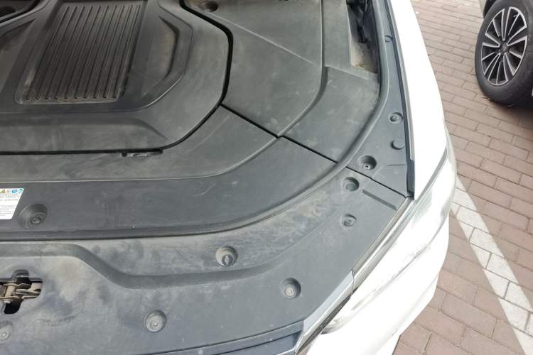 Used BYD Song Pro New Energy 2019 EV High-Power Long-Range Flagship Model Engine Bay Left