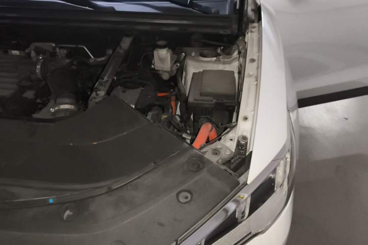 Used BYD Song Pro New Energy 2019 DM 1.5T Four-Wheel Drive Performance Edition Comfort Model Engine Bay Left