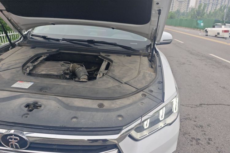 Used BYD Song Pro New Energy 2019 DM 1.5T Four-Wheel Drive Performance Edition Deluxe Model Engine Bay Left