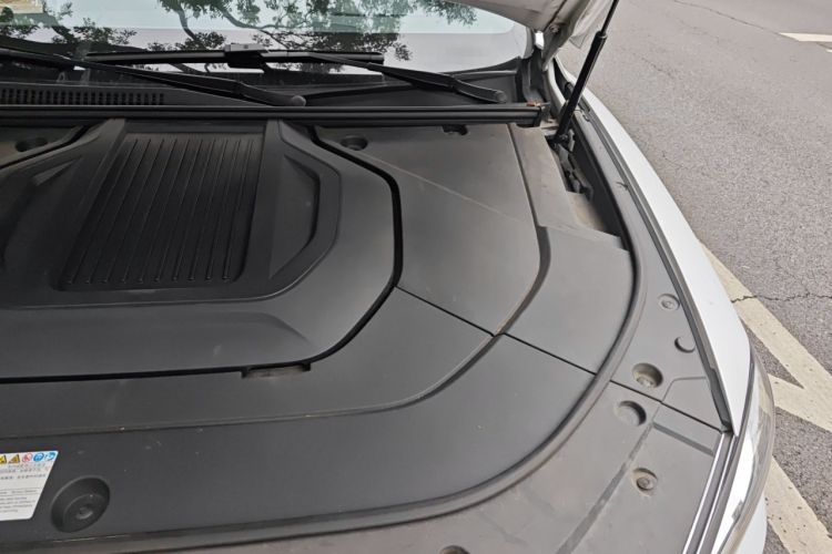 Used BYD Song Pro New Energy 2019 EV High-Power Long-Range Flagship Model Engine Bay Left