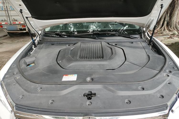 Used BYD Song Pro New Energy 2019 DM 1.5T Four-Wheel Drive Performance Edition Flagship Model Engine Bay