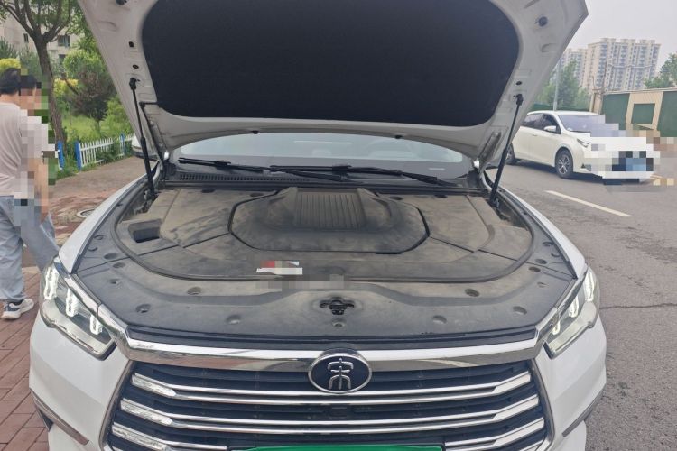 Used BYD Song Pro New Energy 2019 DM 1.5T Four-Wheel Drive Performance Edition Deluxe Model Engine Bay