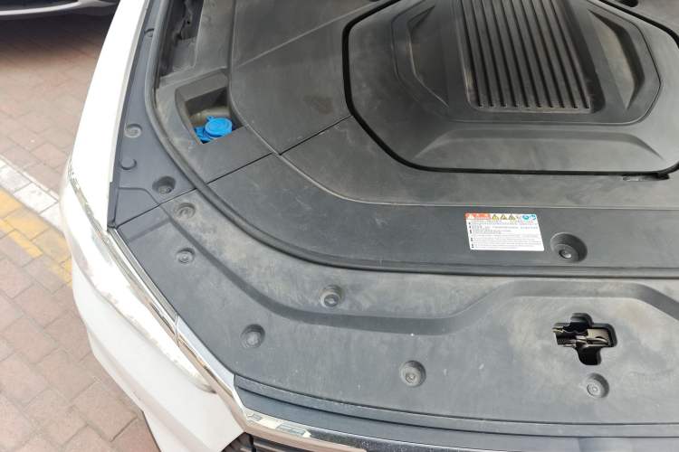 Used BYD Song Pro New Energy 2019 EV High-Power Long-Range Flagship Model Engine Bay Right