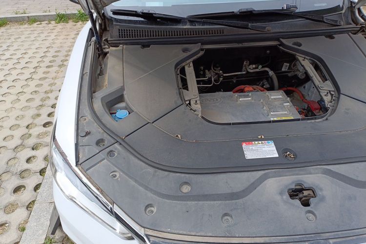Used BYD Song Pro New Energy 2019 EV High-Power Long-Range Flagship Model Engine Bay Right