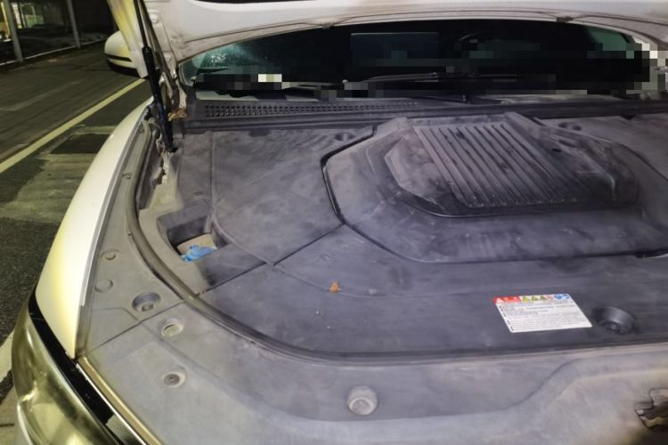 Used BYD Song Pro New Energy 2019 DM 1.5T Four-Wheel Drive Performance Edition Deluxe Model Engine Bay Right