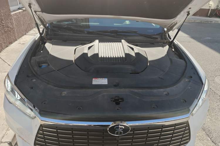 Used BYD Song Pro New Energy 2019 EV High-Power Long-Range Flagship Model Engine Bay