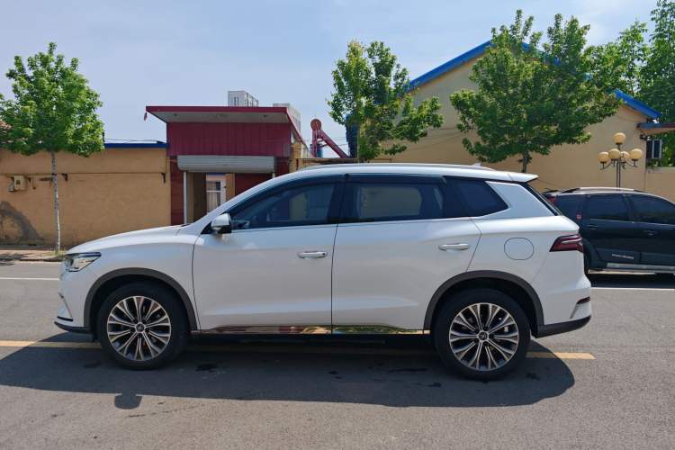 Used BYD Song Pro New Energy 2019 DM 1.5T Four-Wheel Drive Performance Edition Deluxe Model Exterior 1