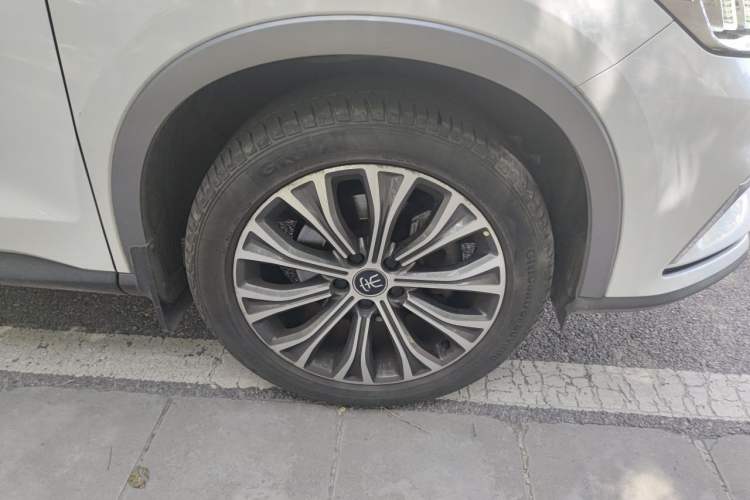Used BYD Song Pro New Energy 2019 DM 1.5T Four-Wheel Drive Performance Edition Deluxe Model Exterior 1