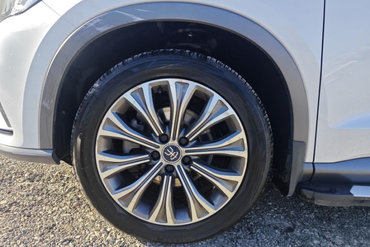 Used BYD Song Pro New Energy 2019 EV High-Power Long-Range Flagship Model Exterior 2