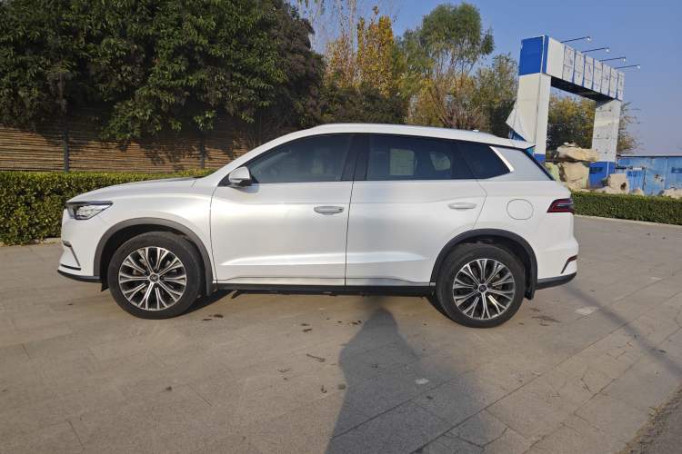 Used BYD Song Pro New Energy 2019 EV High-Power Long-Range Flagship Model Exterior 3
