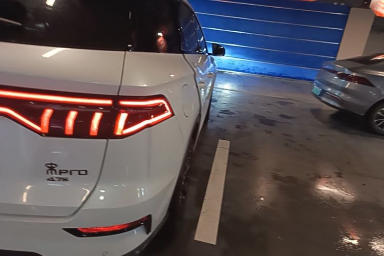 Used BYD Song Pro New Energy 2019 DM 1.5T Four-Wheel Drive Performance Edition Deluxe Model Exterior 3