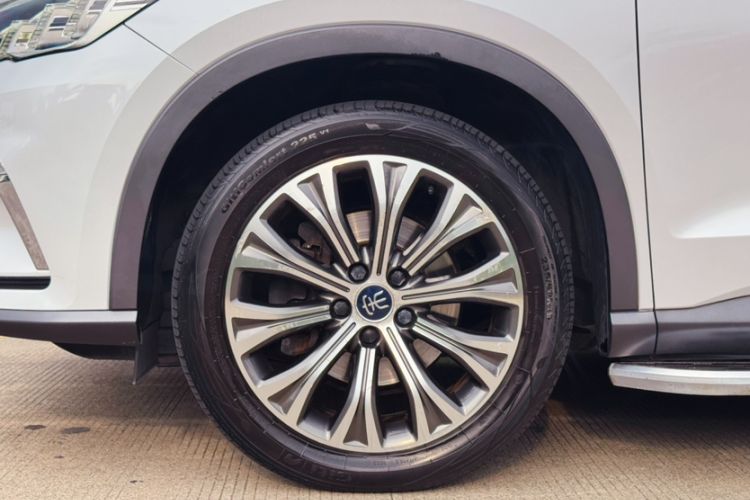 Used BYD Song Pro New Energy 2019 DM 1.5T Four-Wheel Drive High-Energy Version Exterior 5
