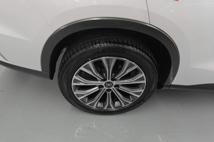 Used BYD Song Pro New Energy 2019 DM 1.5T Four-Wheel Drive Performance Edition Flagship Model Exterior 5