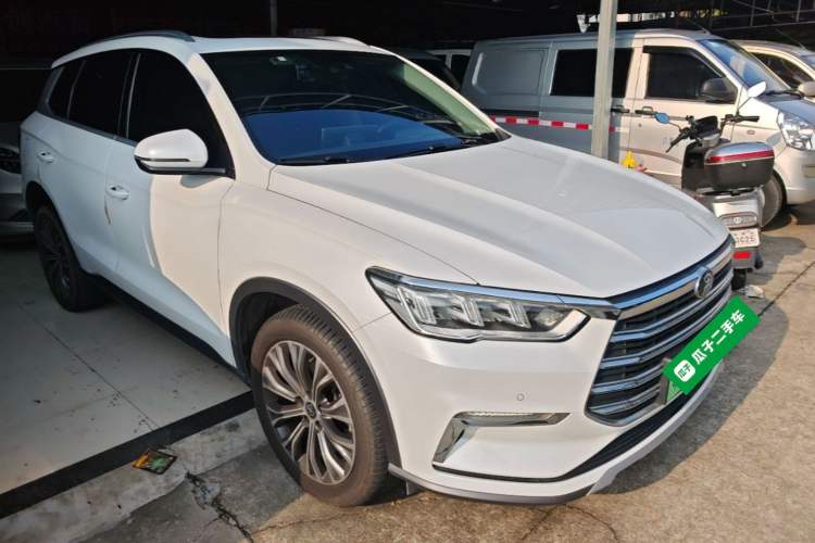 Used BYD Song Pro New Energy 2019 DM 1.5T Four-Wheel Drive Performance Edition Flagship Model Front Right 45 Deg