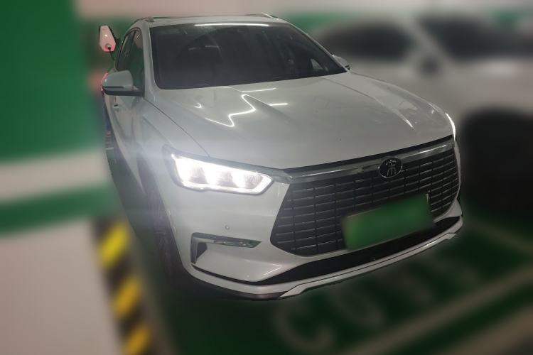 Used BYD Song Pro New Energy 2019 EV High-Power Long-Range Flagship Model Front Right 45 Deg