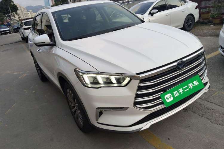 Used BYD Song Pro New Energy 2019 DM 1.5T Four-Wheel Drive Performance Edition Deluxe Model Front Right 45 Deg