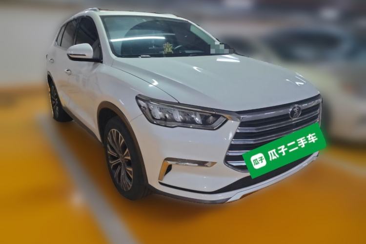 Used BYD Song Pro New Energy 2019 DM 1.5T Four-Wheel Drive Performance Edition Deluxe Model Front Right 45 Deg