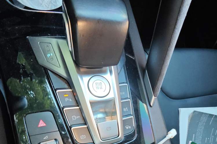 Used BYD Song Pro New Energy 2019 DM 1.5T Four-Wheel Drive Performance Edition Deluxe Model Gear Lever