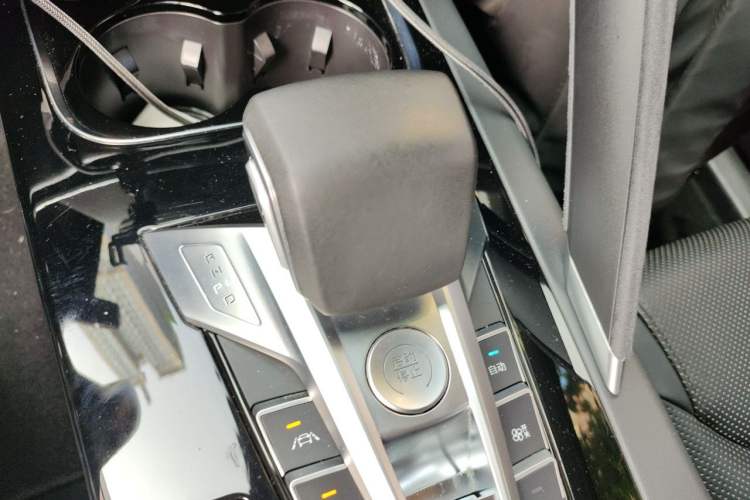 Used BYD Song Pro New Energy 2019 DM 1.5T Four-Wheel Drive Performance Edition Flagship Model Gear Lever