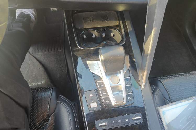 Used BYD Song Pro New Energy 2019 DM 1.5T Four-Wheel Drive Performance Edition Flagship Model Gear Lever
