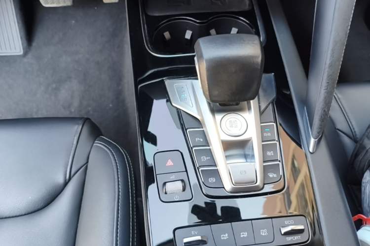 Used BYD Song Pro New Energy 2019 DM 1.5T Four-Wheel Drive Performance Edition Deluxe Model Gear Lever