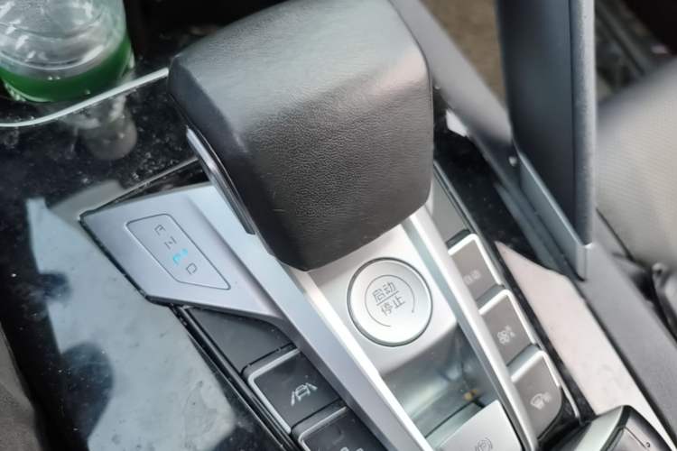 Used BYD Song Pro New Energy 2019 DM 1.5T Four-Wheel Drive Performance Edition Flagship Model Gear Lever