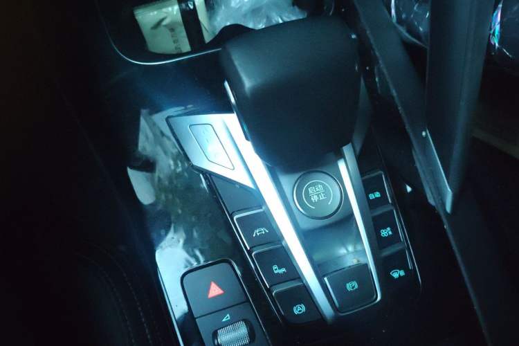 Used BYD Song Pro New Energy 2019 DM 1.5T Four-Wheel Drive Performance Edition Flagship Model Gear Lever