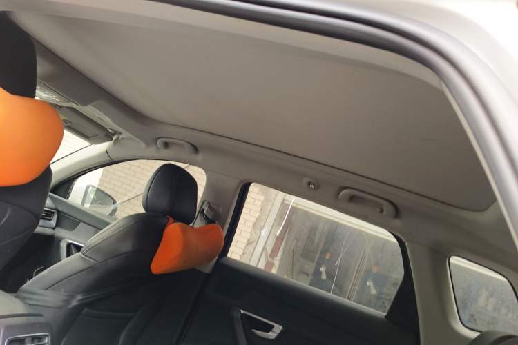 Used BYD Song Pro New Energy 2019 DM 1.5T Four-Wheel Drive Performance Edition Deluxe Model Headliner