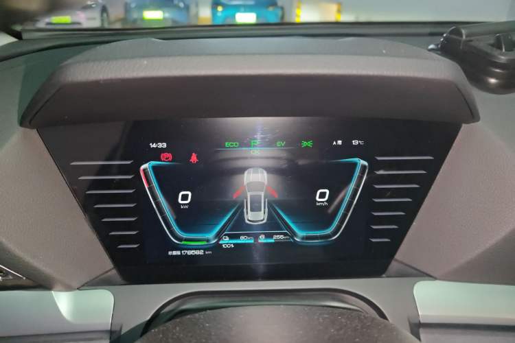 Used BYD Song Pro New Energy 2019 DM 1.5T Four-Wheel Drive Performance Edition Deluxe Model Instrument Cluster