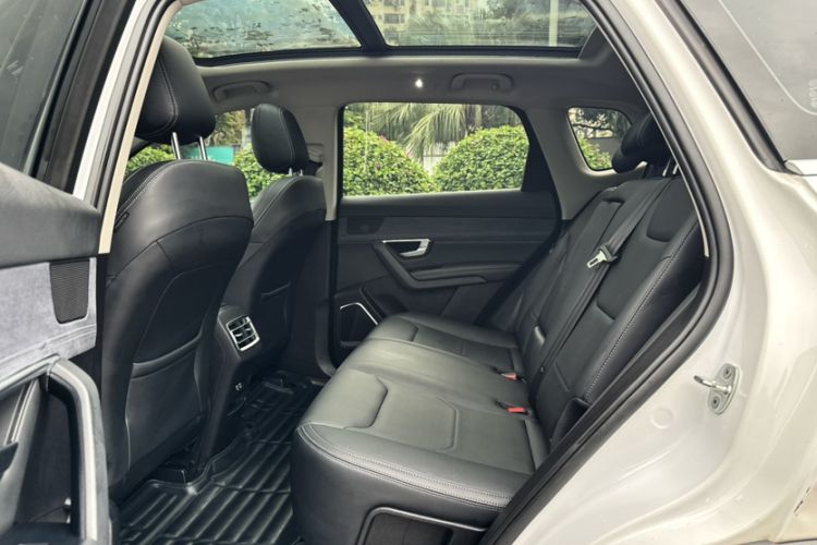 Used BYD Song Pro New Energy 2019 DM 1.5T Four-Wheel Drive Performance Edition Deluxe Model Interior 1