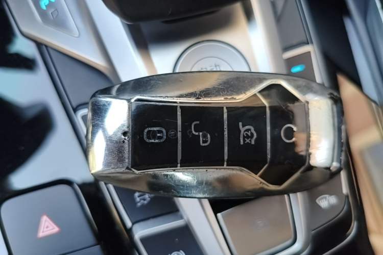 Used BYD Song Pro New Energy 2019 DM 1.5T Four-Wheel Drive Performance Edition Deluxe Model Interior 1