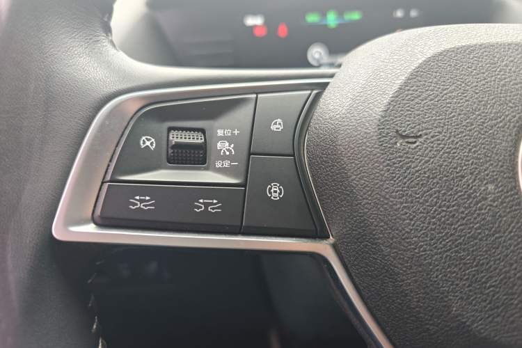 Used BYD Song Pro New Energy 2019 EV High-Power Long-Range Flagship Model Interior 2