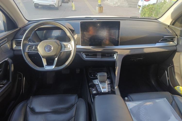 Used BYD Song Pro New Energy 2019 DM 1.5T Four-Wheel Drive Performance Edition Flagship Model Interior 2